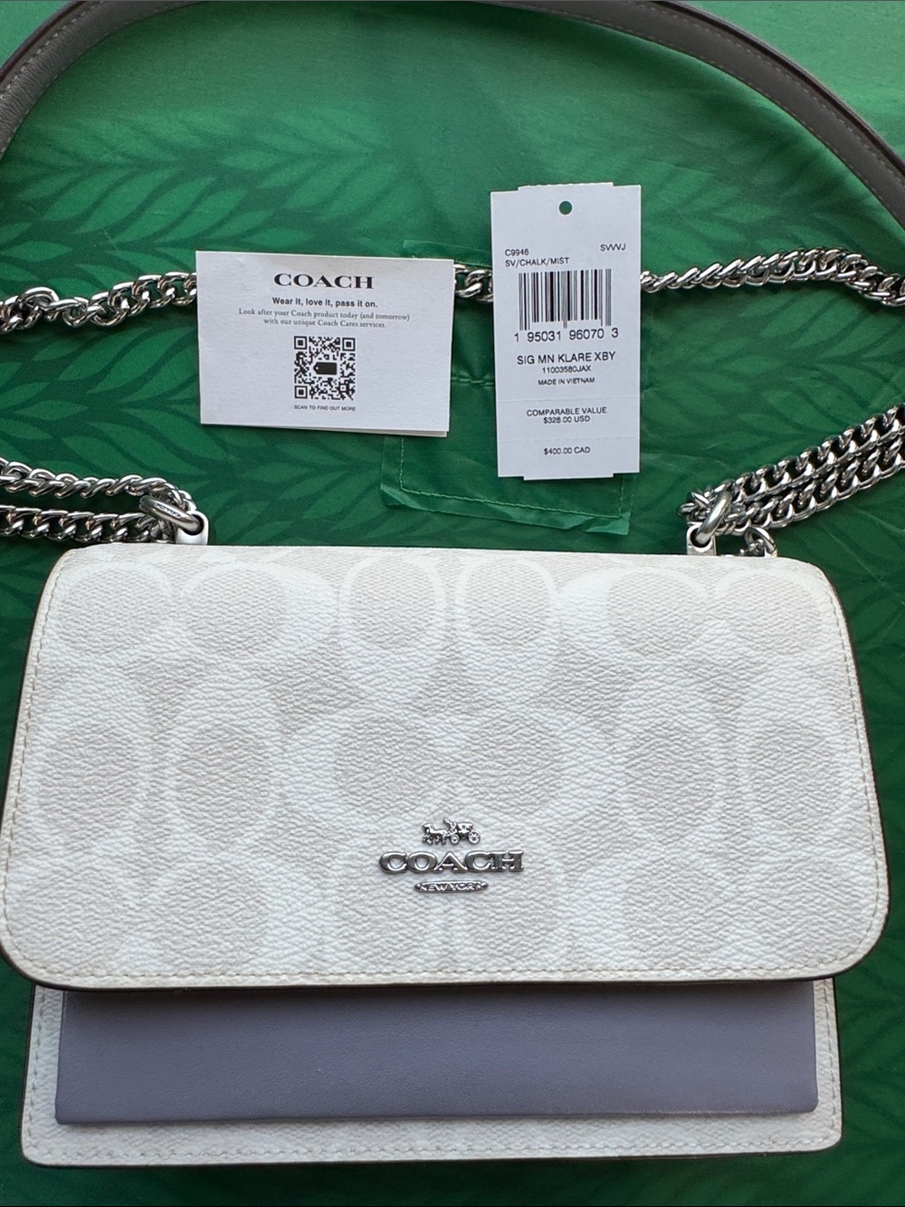 ❤️Very Cute 🥰 Coach Mini White and Light Gray Signature Chain Crossbody Bag